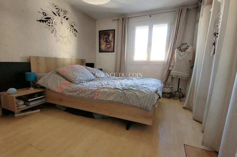 Villa - 93 m² - 5 pièces
