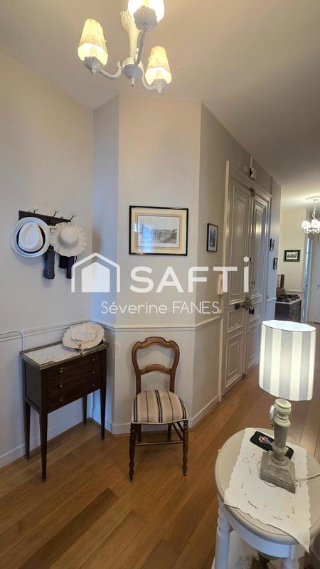 Appartement - 120 m² - 5 pièces