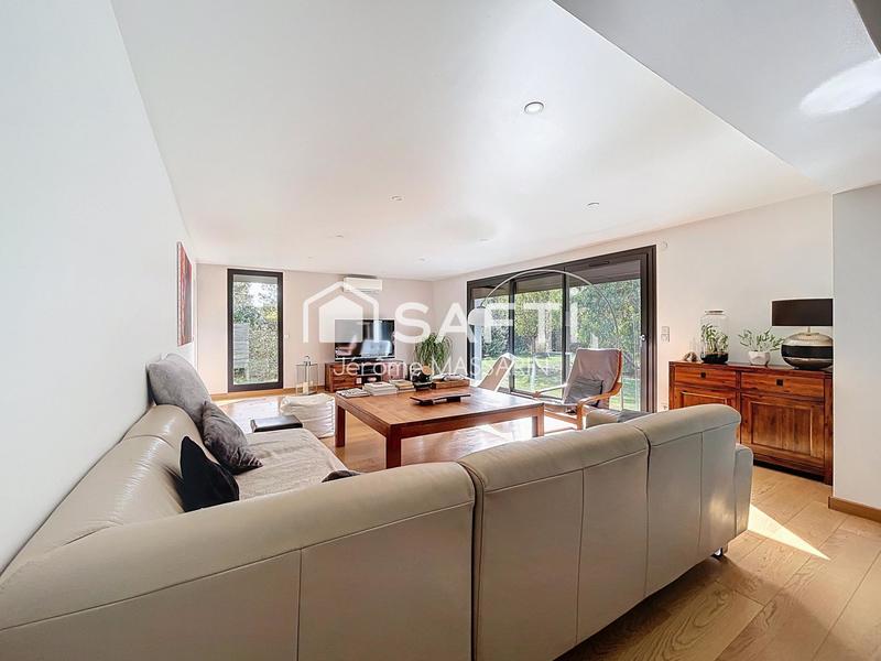 Villa - 176 m² - 6 pièces