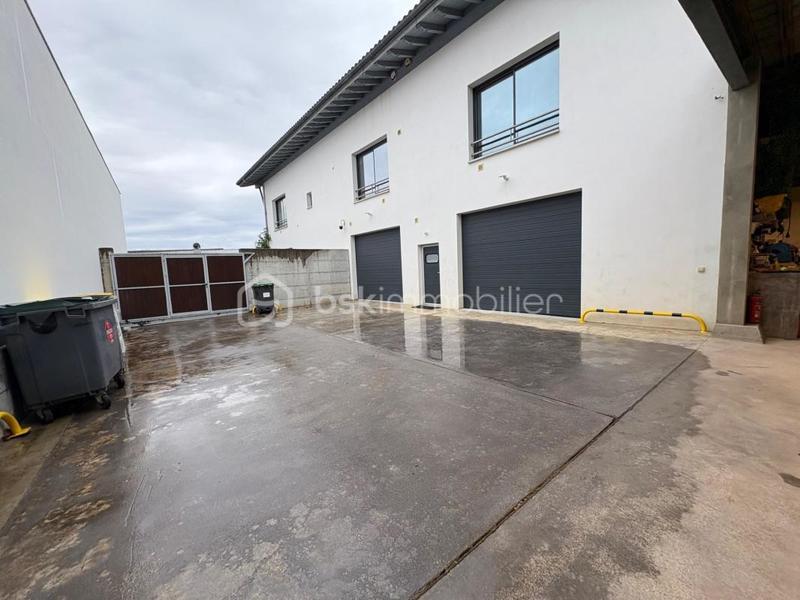 Atelier d'activités - 201 m² - 1 pièce