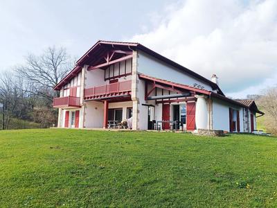 Villa - 650 m² - 11 pièces