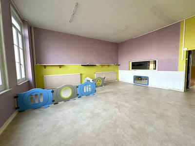 Maison - 250 m² - 12 pièces