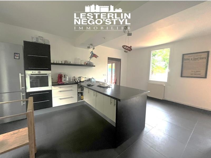 Maison - 176 m² - 5 pièces