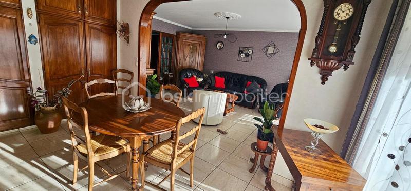 Appartement - 94 m² - 5 pièces