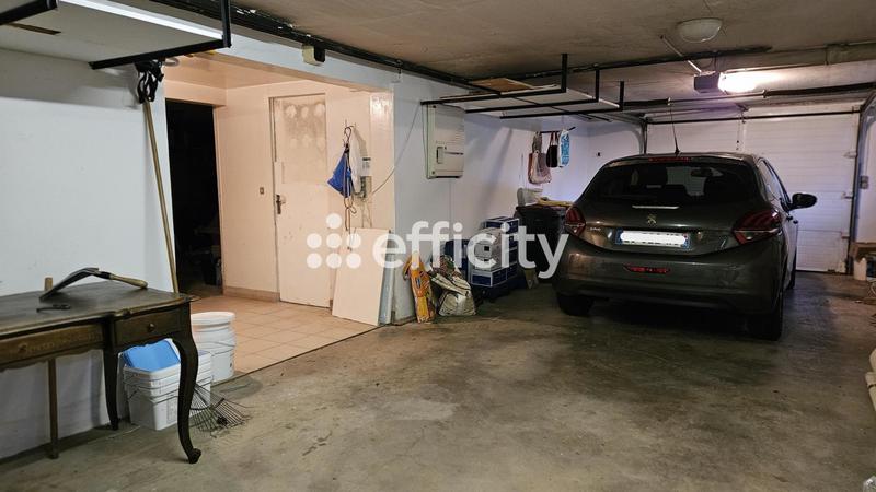 Maison - 166 m² - 7 pièces