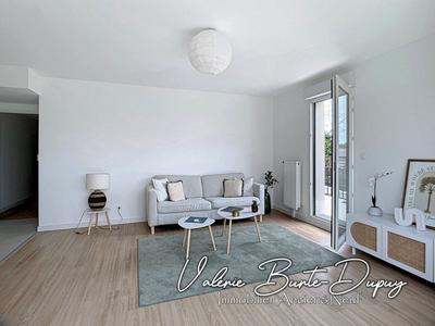 Appartement - 80 m² - 4 pièces