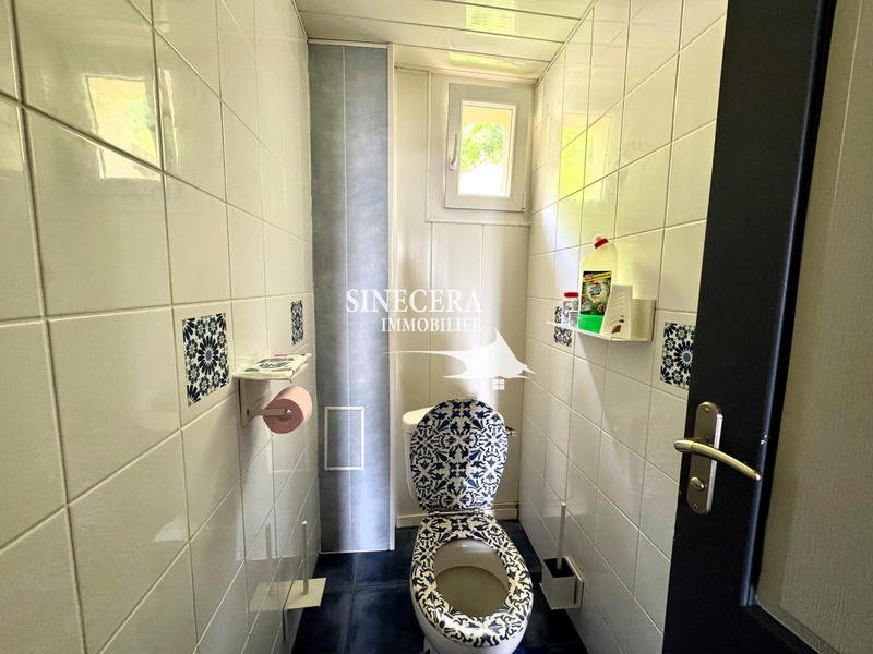 Maison - 243 m² - 10 pièces