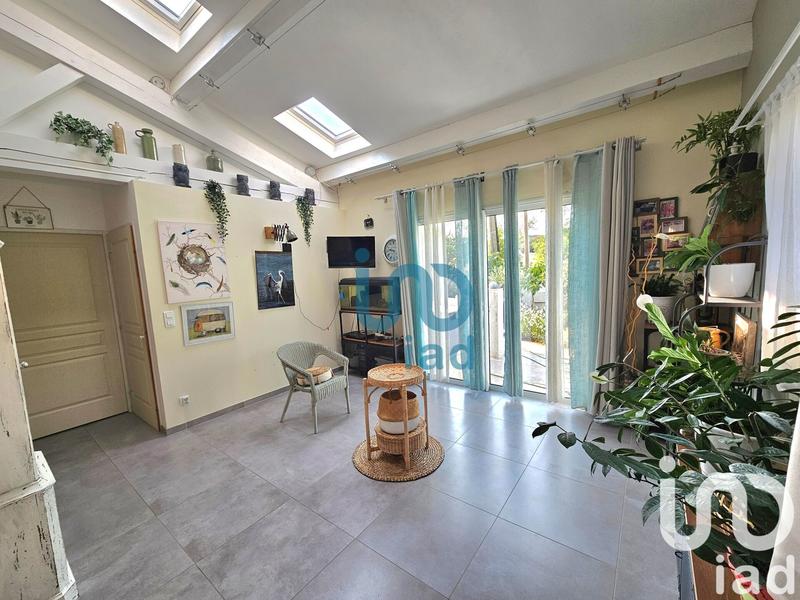 Maison - 240 m² - 8 pièces