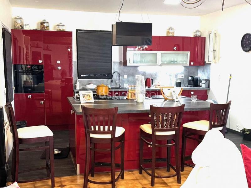 Propriété - 301 m² - 10 pièces