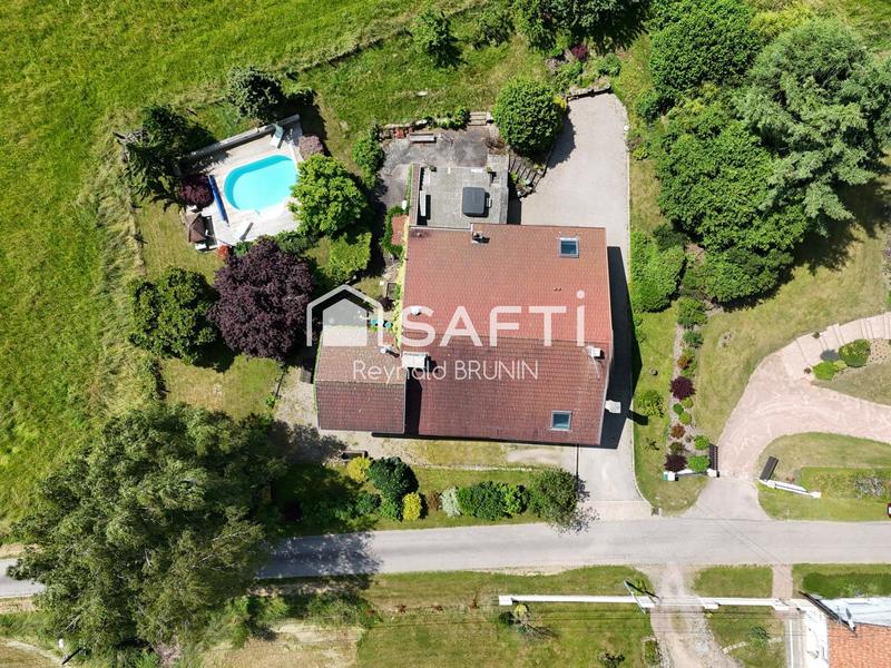 Maison - 309 m² - 7 pièces