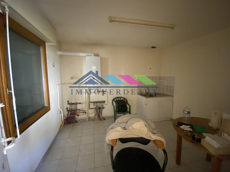 Local commercial - 100 m² - 3 pièces