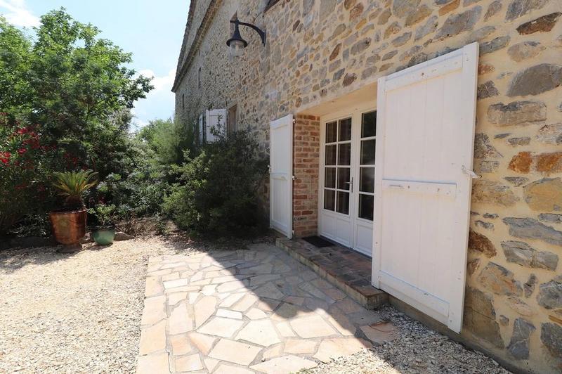 Mas - 390 m² - 10 pièces