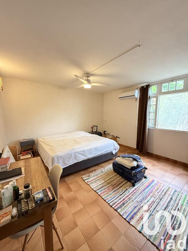 Maison - 247 m² - 10 pièces