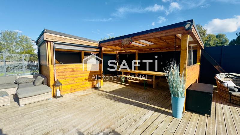 Maison - 300 m² - 8 pièces