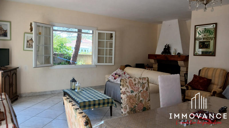 Villa - 161 m² - 8 pièces