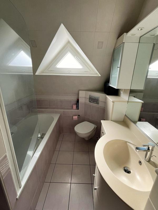 Maison - 110 m² - 6 pièces