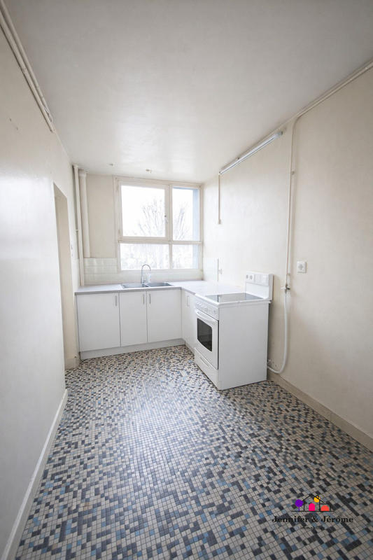 Appartement - 94 m² - 6 pièces