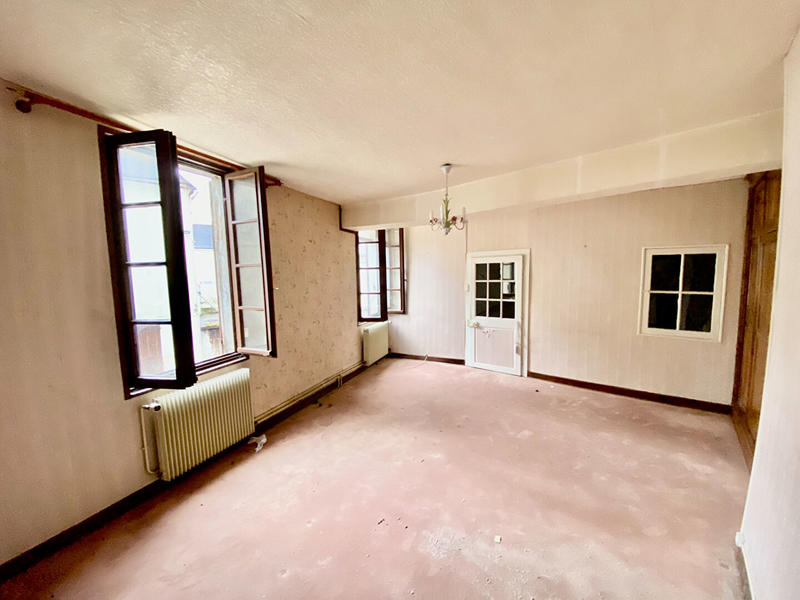 Maison de village - 112 m² - 6 pièces