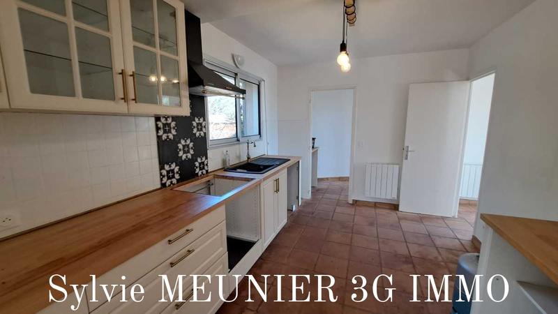 Maison - 208 m² - 6 pièces