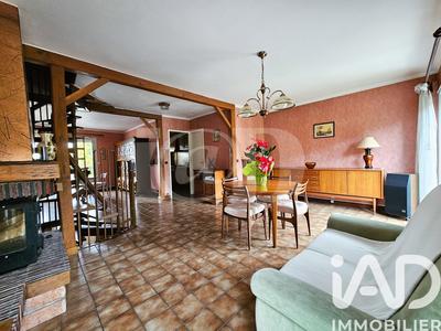 Maison - 104 m² - 4 pièces