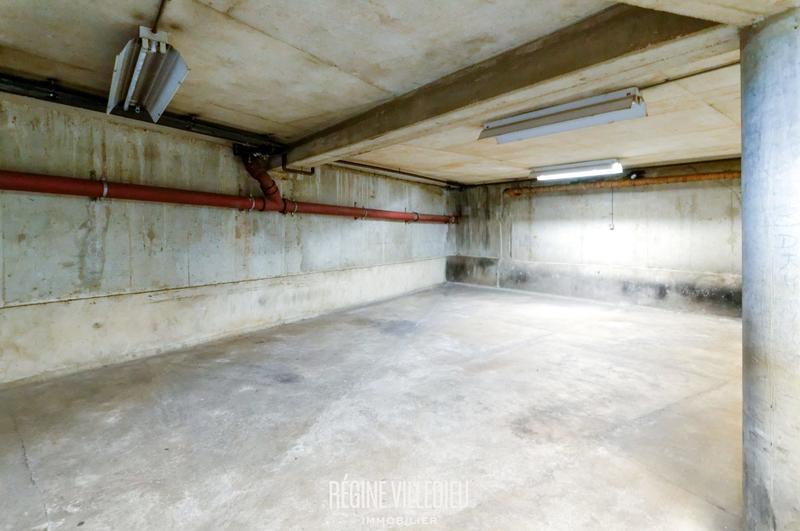 Parking / Garage - 13 m²