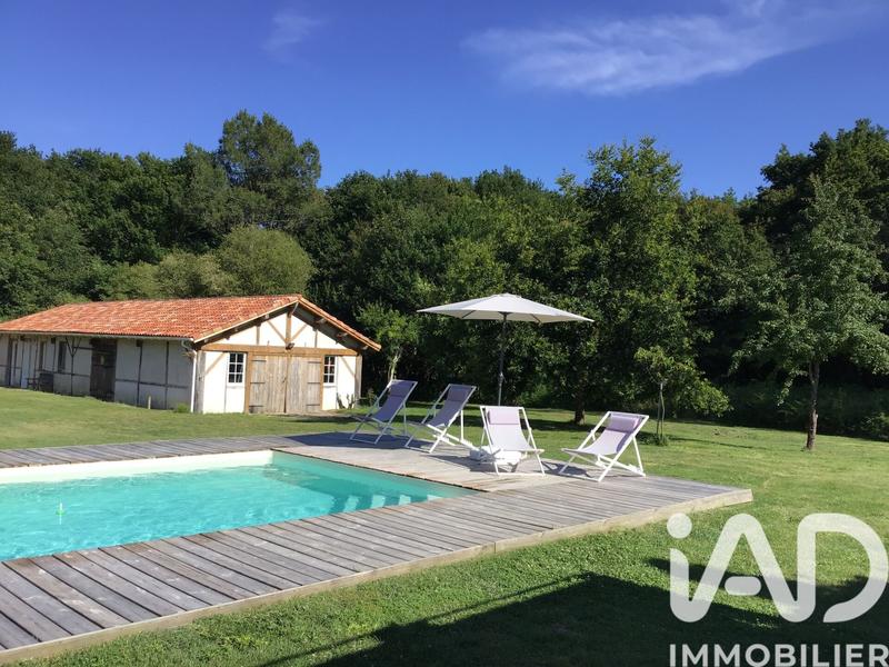 Maison de campagne - 250 m² - 7 pièces
