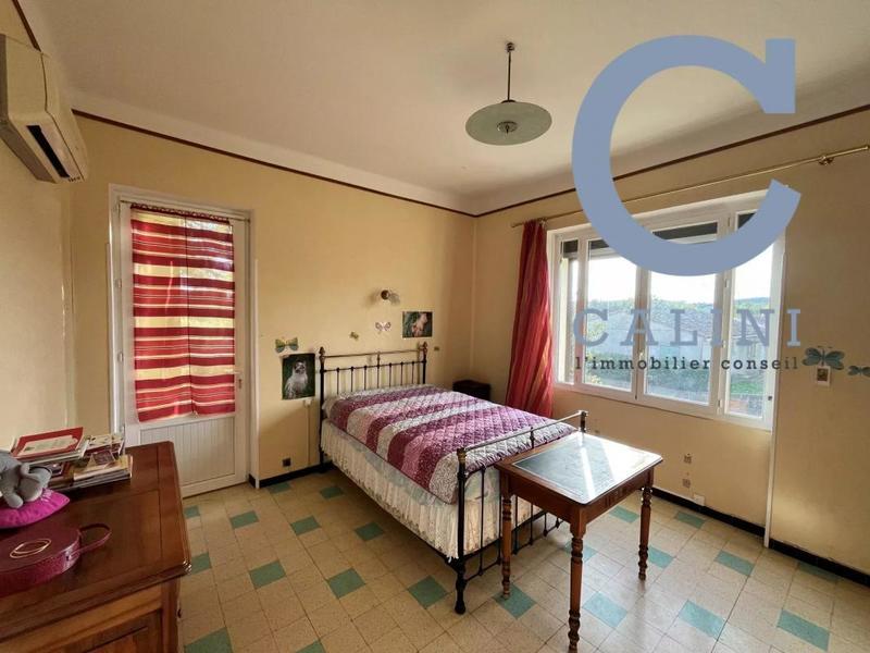 Villa - 139 m² - 6 pièces