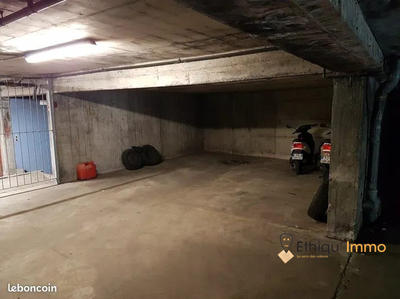 Parking / Garage - 24 m²