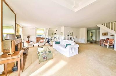 Appartement - 152 m² - 5 pièces