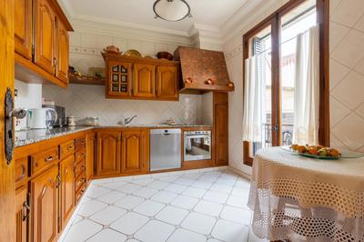 Maison - 220 m² - 6 pièces