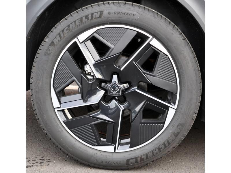 Peugeot 408 Hybrid 145 e-Dcs6 Gt