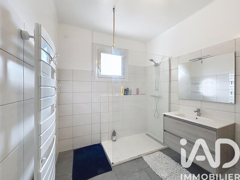 Maison - 157 m² - 8 pièces