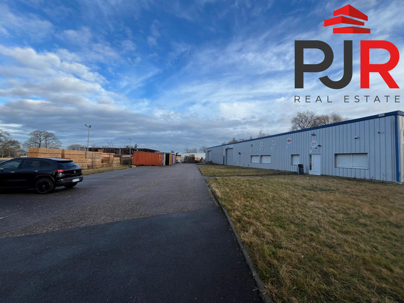 Local d'activités - 810 m²
