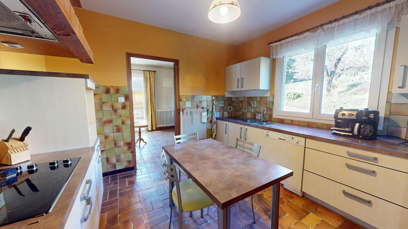 Maison - 172 m² - 7 pièces