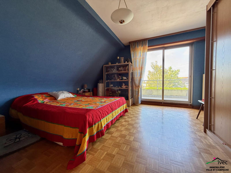 Maison - 213 m² - 7 pièces