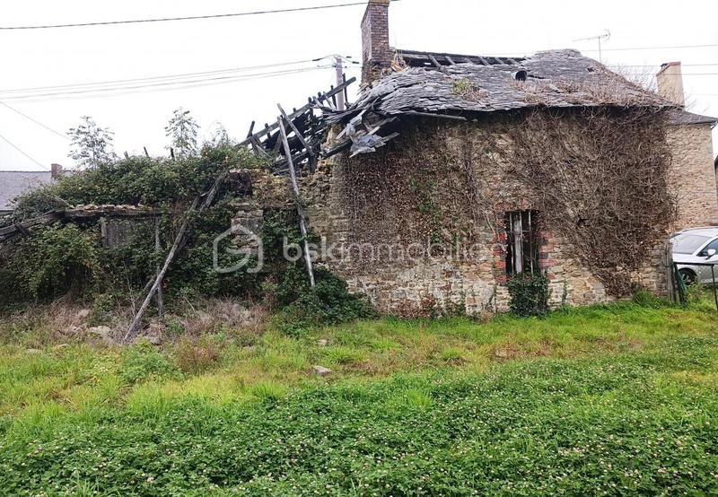 Corps de ferme - 1 577 m² - 2 pièces