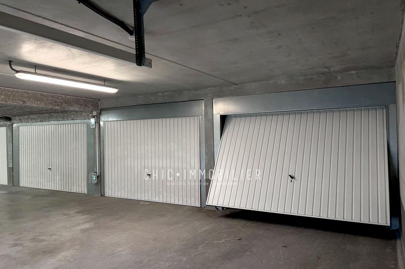 Parking / Garage - 15 m²