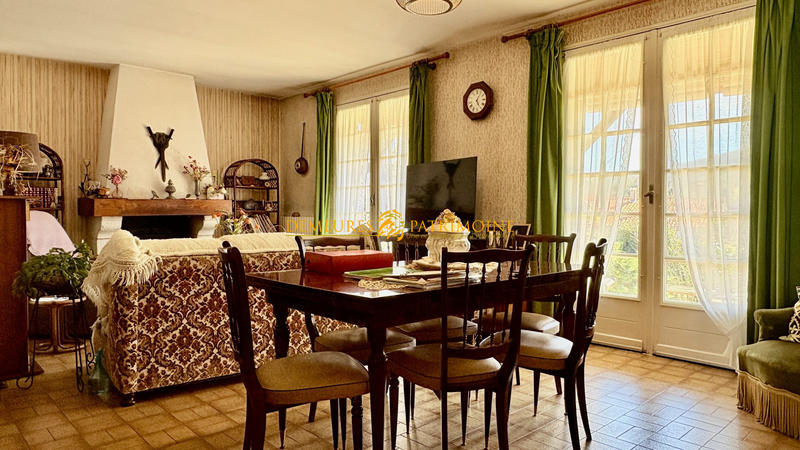 Maison - 94 m² - 5 pièces