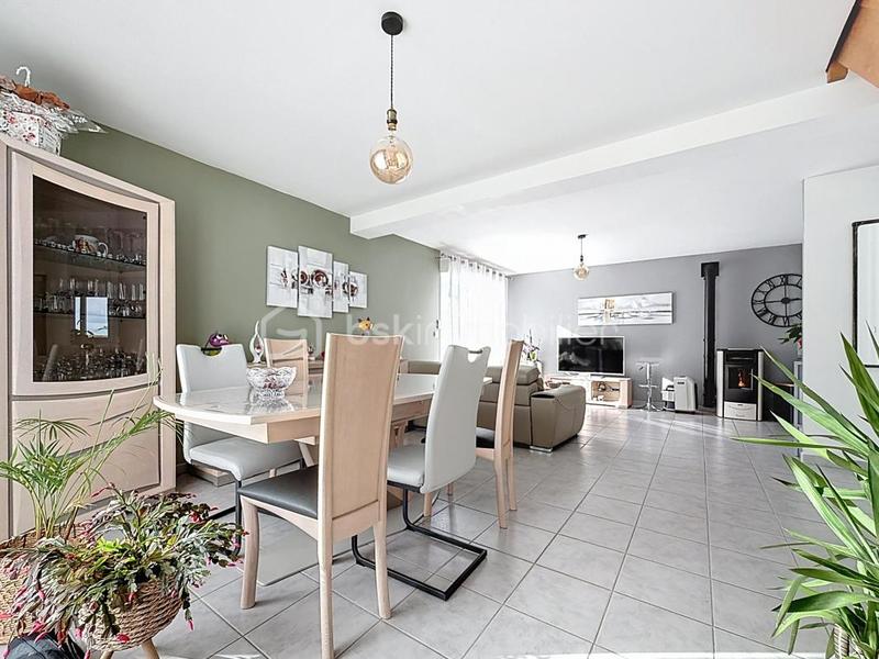 Maison - 105 m² - 6 pièces