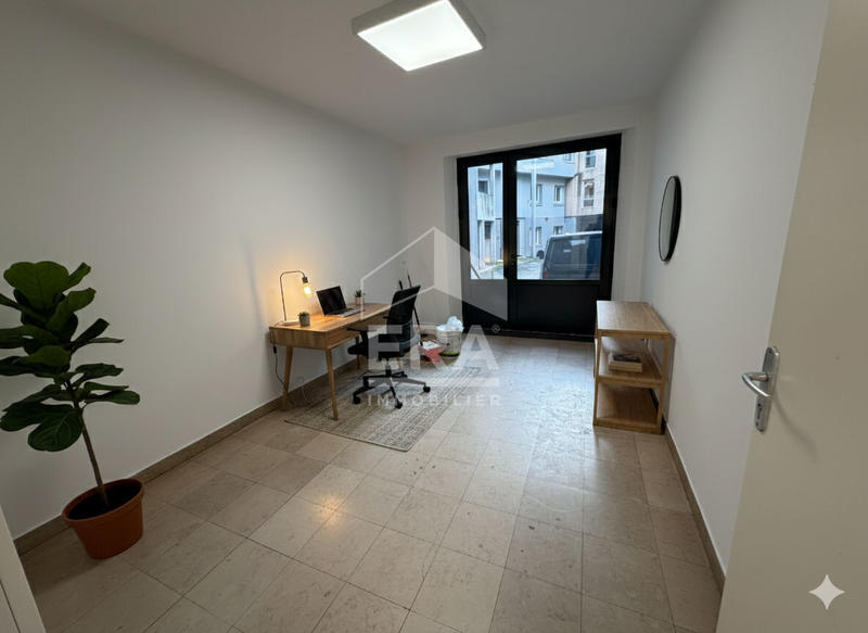 Local commercial - 114 m²