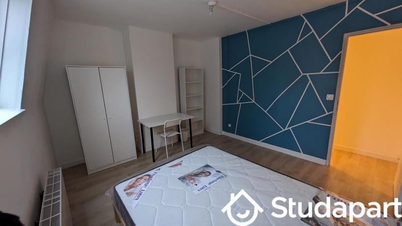 Chambre - 13 m² - 1 pièce