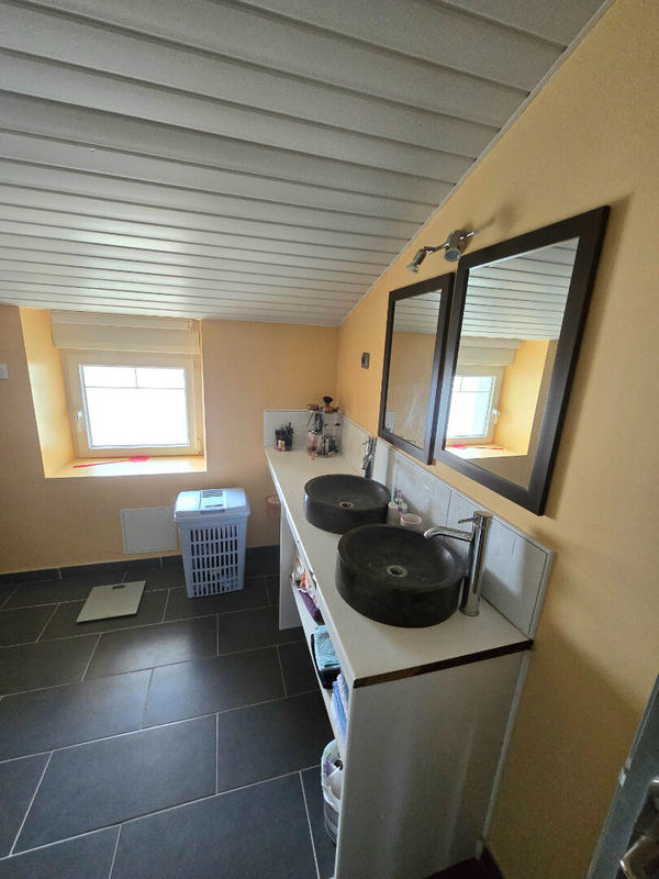 Maison - 259 m² - 6 pièces