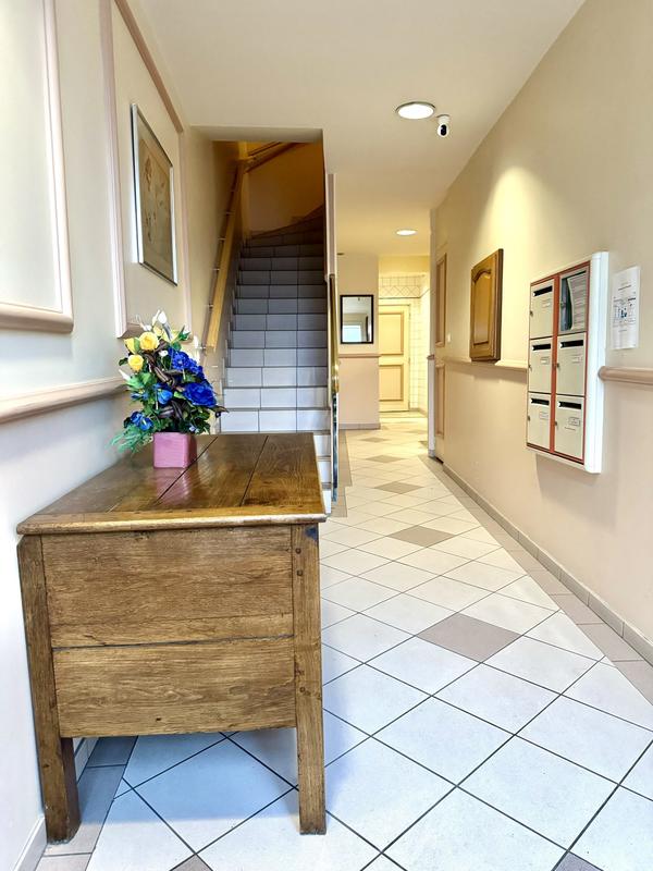 Appartement - 80 m² - 3 pièces