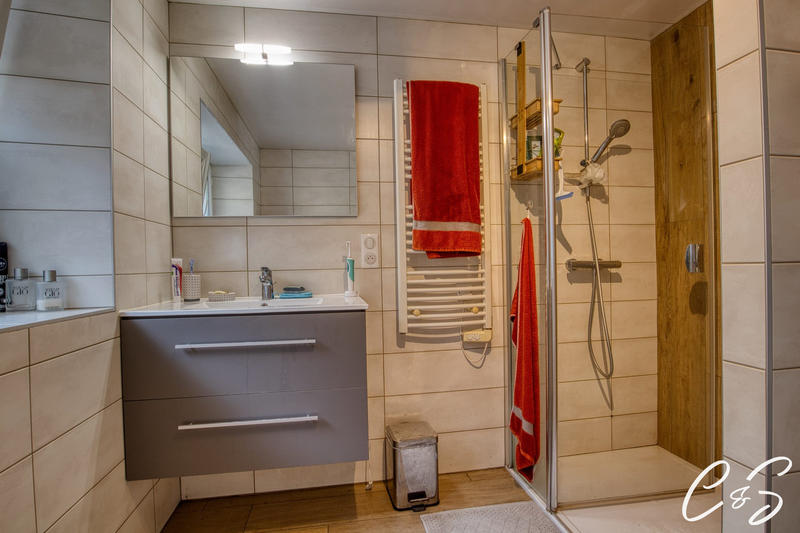 Maison - 161 m² - 6 pièces