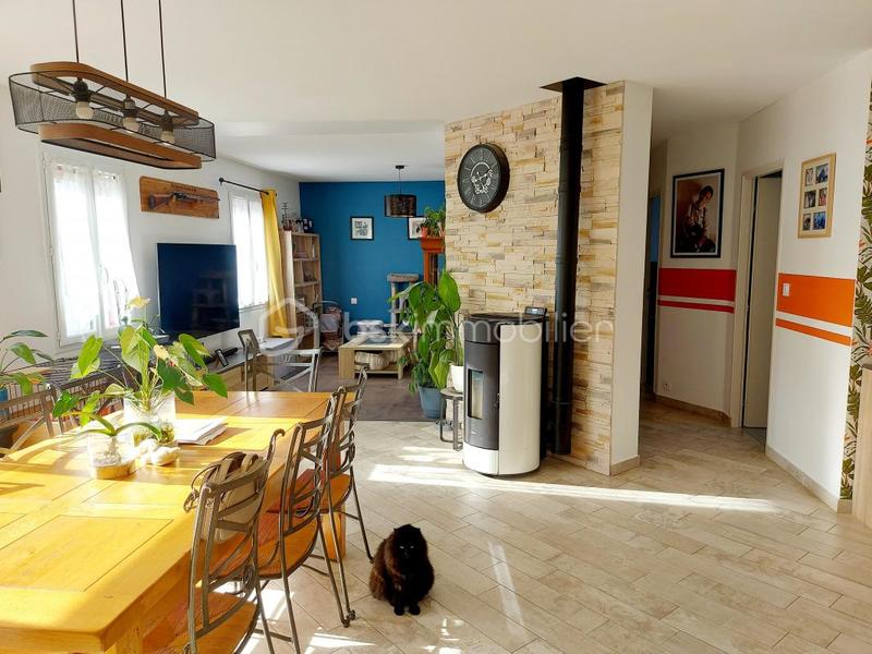 Maison - 98 m² - 4 pièces