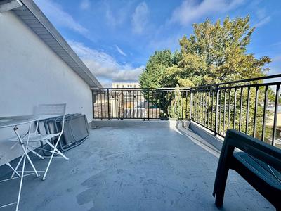 Appartement - 194 m² - 7 pièces