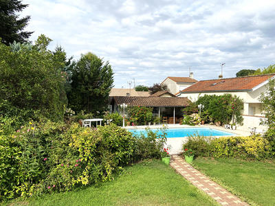 Maison - 145 m² - 6 pièces