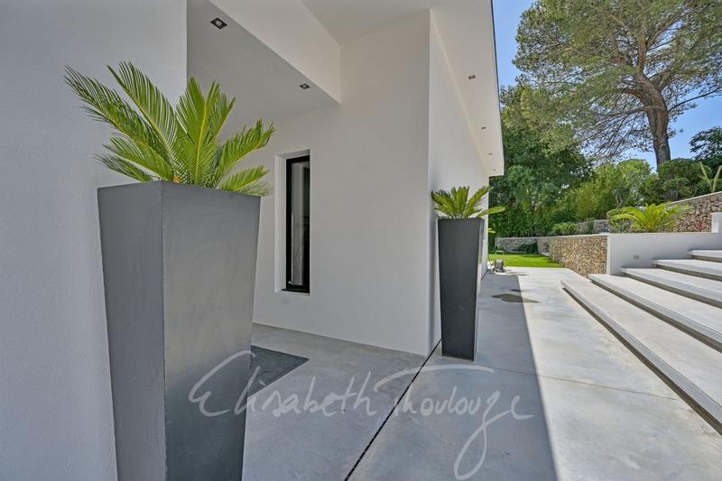 Maison d'architecte - 350 m² - 8 pièces