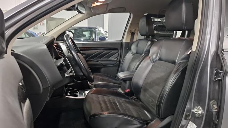 Mitsubishi Outlander Phev twin motor 4wd business