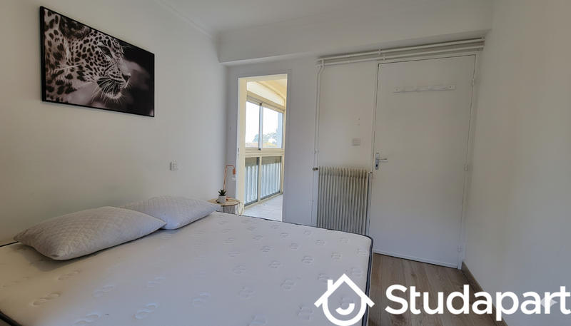 Chambre - 12 m² - 1 pièce